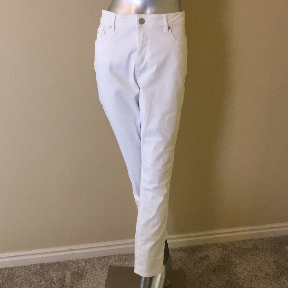 LOFT | Curvy Skinny Slim Pocket White Denim Crop Jeans